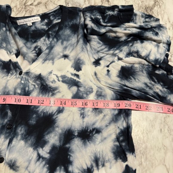 🎉😀CLEARANCE SALE!!😀🎉YOUNG FABULOUS & BROKE Tie Dye Flutter Sleeve Top - Picture 7 of 8